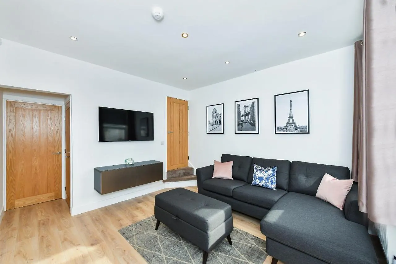 Apartment Claude House - Charming 4Bedroom Home Nottingham